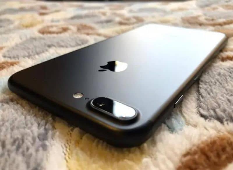 BRAND NEW iphone 7Plus 128gb PTA approved Black Coloure 1