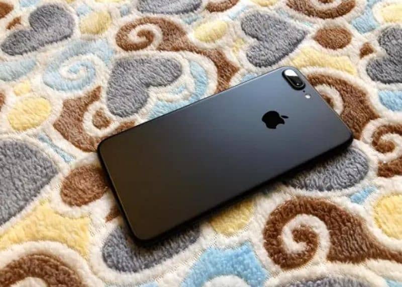 BRAND NEW iphone 7Plus 128gb PTA approved Black Coloure 4