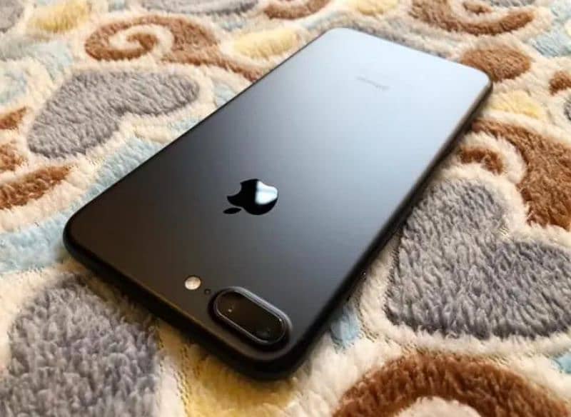 BRAND NEW iphone 7Plus 128gb PTA approved Black Coloure 8