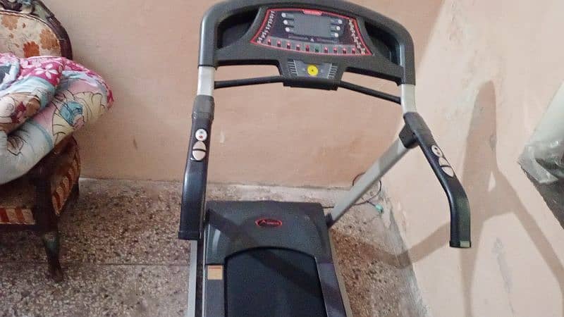 treadmill belt moter and incline available 5