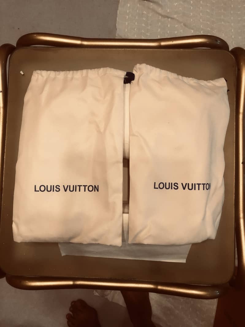 Designer Branded Shoes LV 8