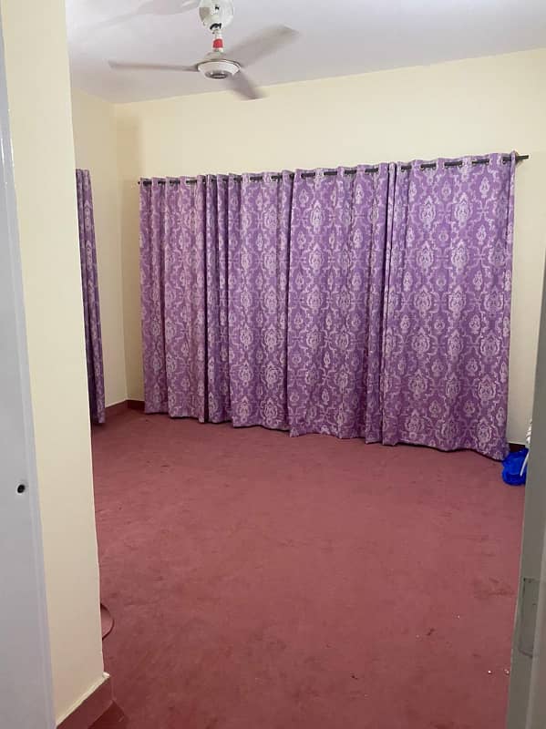 Room for rent in g-13 Islamabad 1