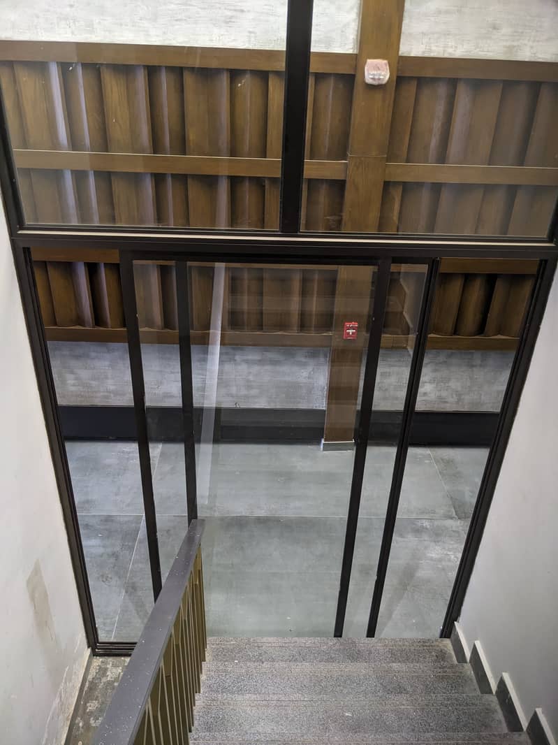 Office glass partition/Aluminium Glass Partition Suppliers 13
