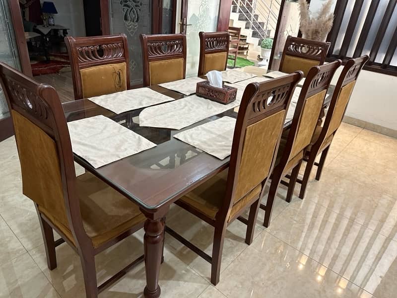 Dining table of 8 chairs, 2 extra also available 5