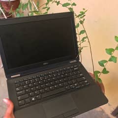 Dell laptop latitude / core i5 / 6th Generation