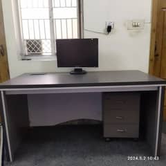 imported table with 3 drawr for office work