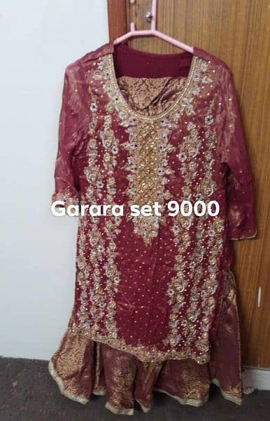 lawn and raw silk dresses on a urgent sell 1