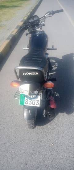 Honda cg 125 Watsap 03335377227