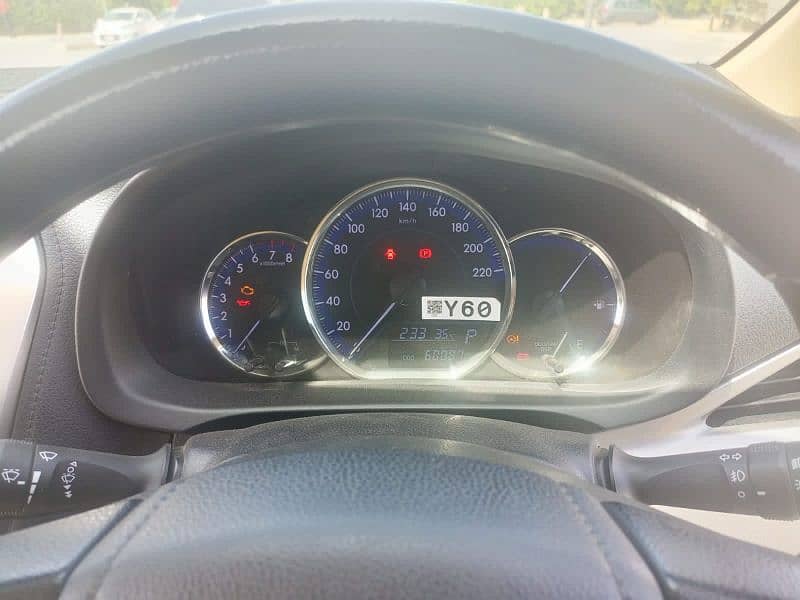 Toyota Yaris 1.3 automatic 5