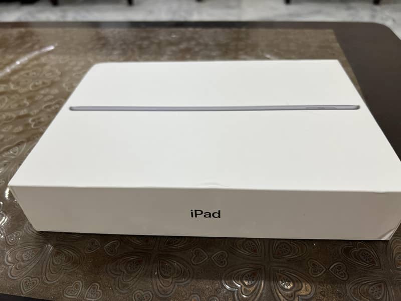 iPad 9th Generation with Box - 10/10 - 64GB, Space Grey 2