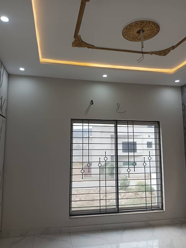 1 Kanal very beautiful hot location HOusE for rent available in shadab colony main ferozepur road Lahore 10