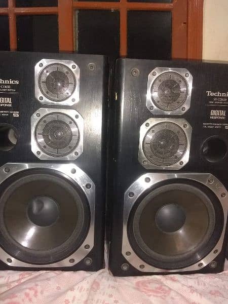 Techincs SB  CD650 Speakers 140 watts 6 ohms 0