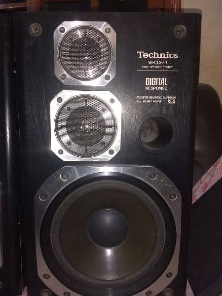 Techincs SB  CD650 Speakers 140 watts 6 ohms 1