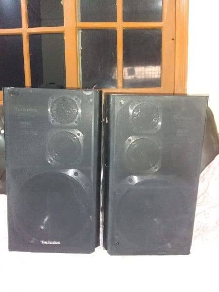 Techincs SB  CD650 Speakers 140 watts 6 ohms 2