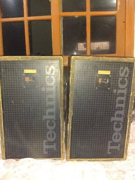 Techincs SB  CD650 Speakers 140 watts 6 ohms 4