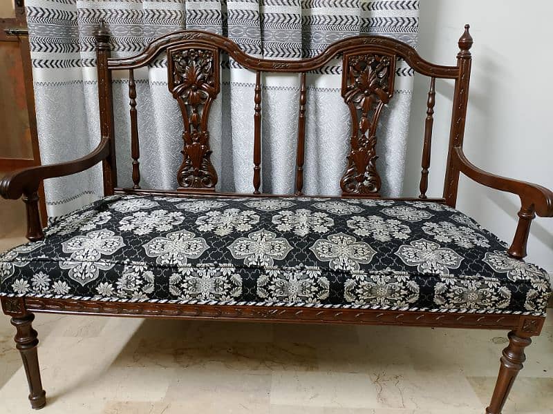 4 seater Sheesham wood Sofa set with table 2