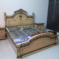 Almost brand new Bed set with Dressing Table