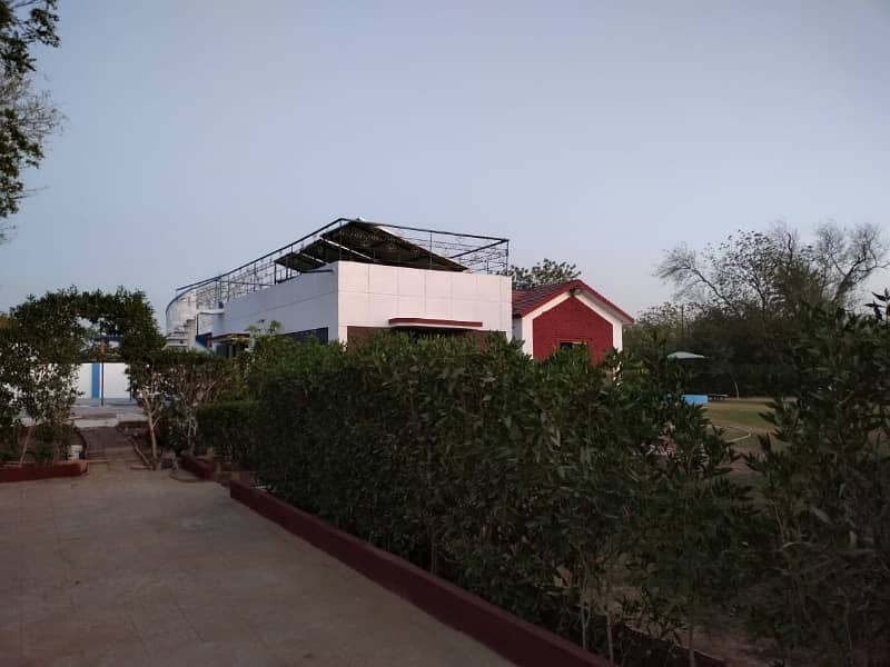 The Perfect Farmhouse in Karachi 0