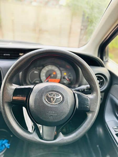 Toyota Vitz 2020 9