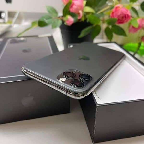 iPhone 11 pro Max 256 GB memory official PTA approved. 0319/4425/401 1