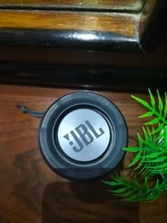 original Jbl speaker 5 waterproof ! USA made