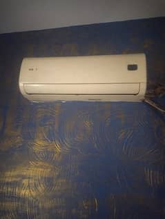 Dawlance 1 ton air conditioner exilent condition