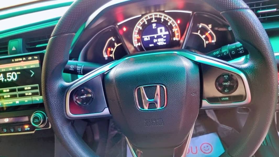 Honda Civic Oriel 1.8 i-VTEC CVT 2020 5