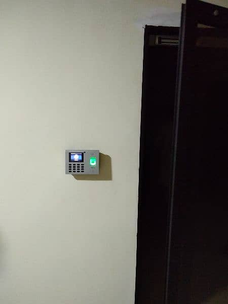 face detection biometric attendance machine with software & door lock 2