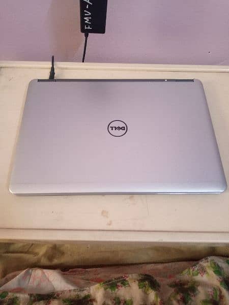 Laptop (Dell) Core i5 4th Generation 0