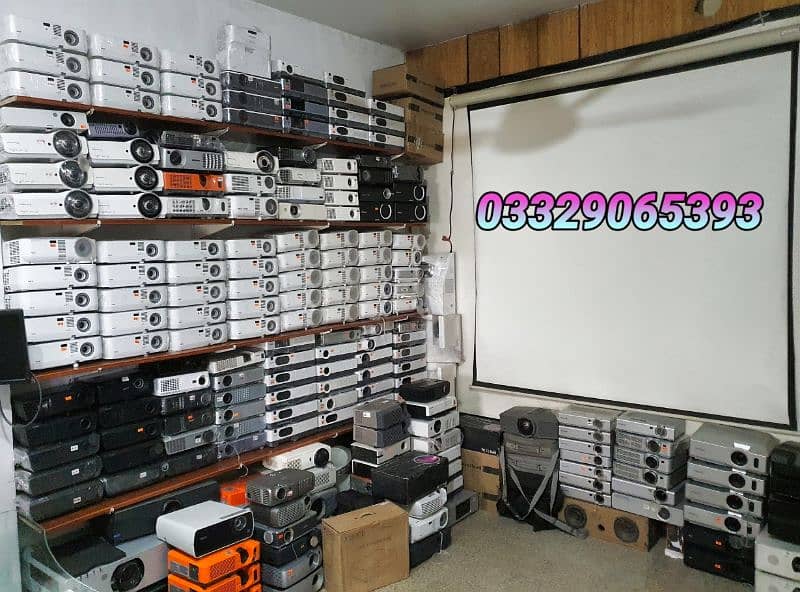 projector used branded 10%10 new condition home theatre  office used 1