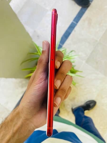 iPhone 7 Plus - Pta Aprroved - 256GB - Red 4