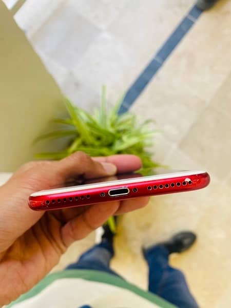 iPhone 7 Plus - Pta Aprroved - 256GB - Red 5