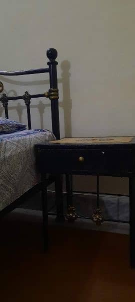 King Size Iron Bed 3