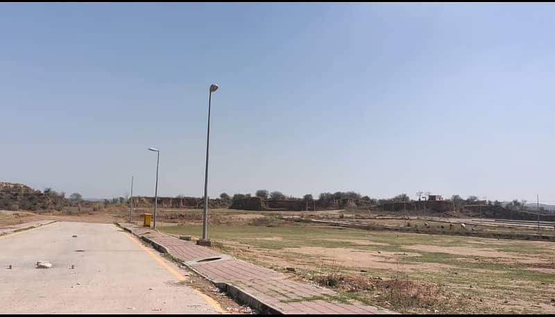 BAHRIA TOWN - PRECINCT 6, 10 OUTSTANDING LOCATION DEVELOPED STREET & PLOT FOR SALE 4