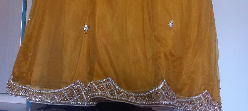 Gorgeous Bridal Mehndi Dress - Perfect for Your Big Day! 2