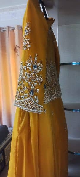 Gorgeous Bridal Mehndi Dress - Perfect for Your Big Day! 3