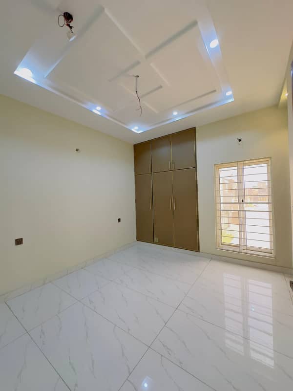 5 Marla beautiful luxury house for sale ghagra villas Multan 3