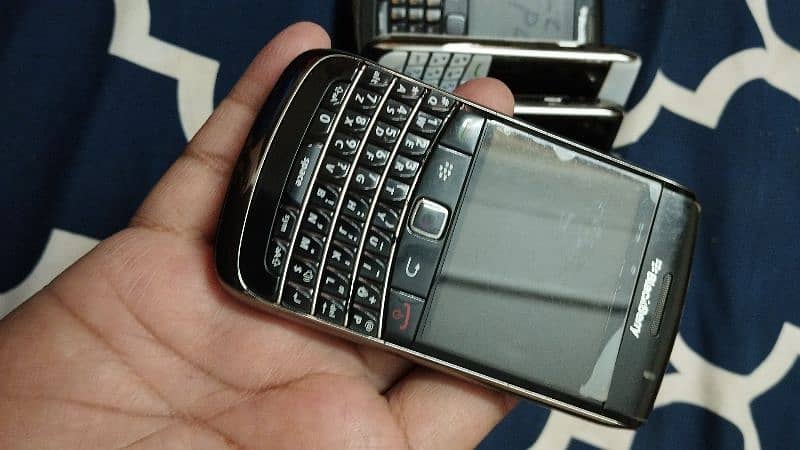 blackberry bold2 available 5