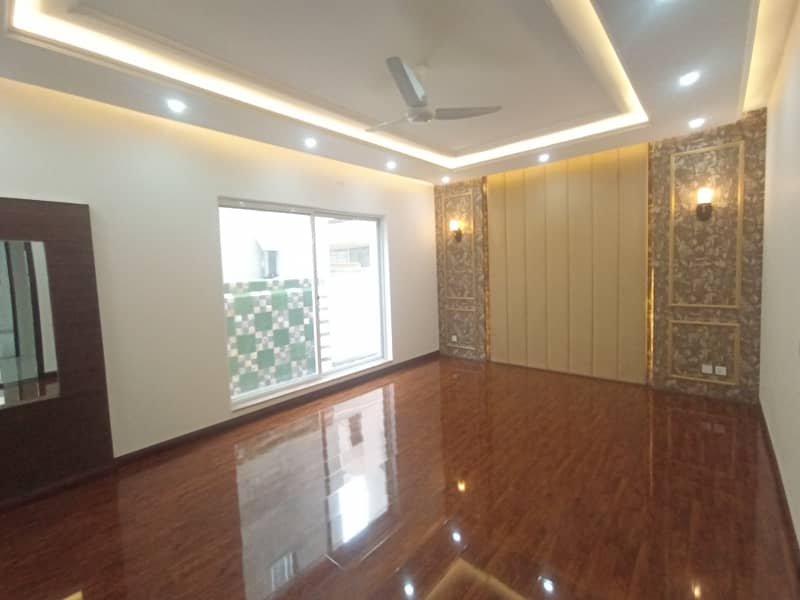 1 Kanal Upper Portion Available For Rent Hot Location With Gass 0