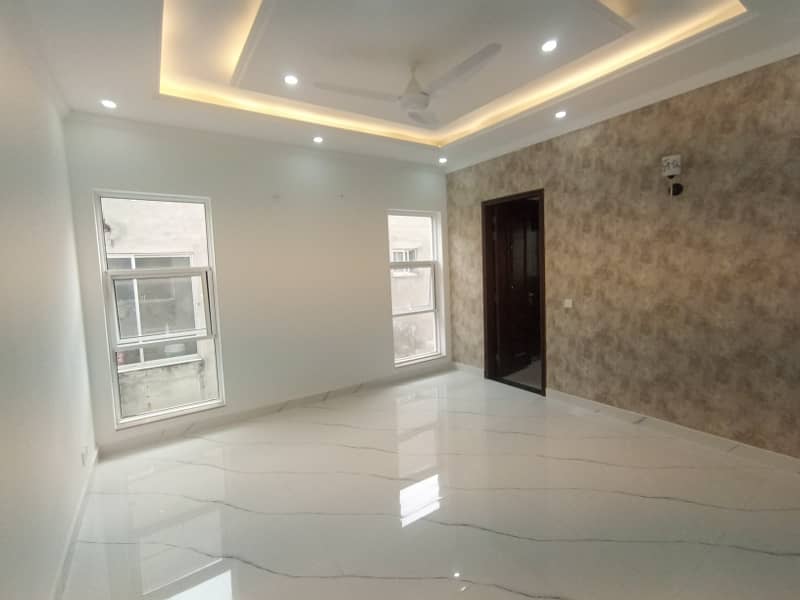 1 Kanal Upper Portion Available For Rent Hot Location With Gass 6