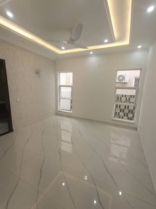 1 Kanal Upper Portion Available For Rent Hot Location With Gass 12