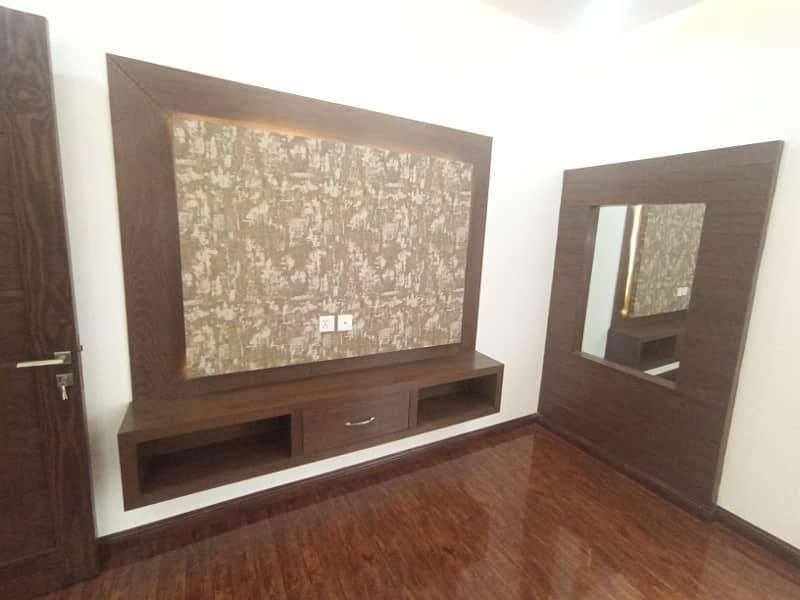 1 Kanal Upper Portion Available For Rent Hot Location With Gass 14
