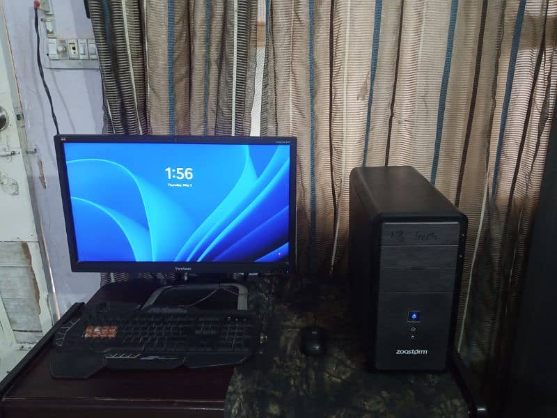 Core i5 3rd Generation PC With LCD & Keyboard 2
