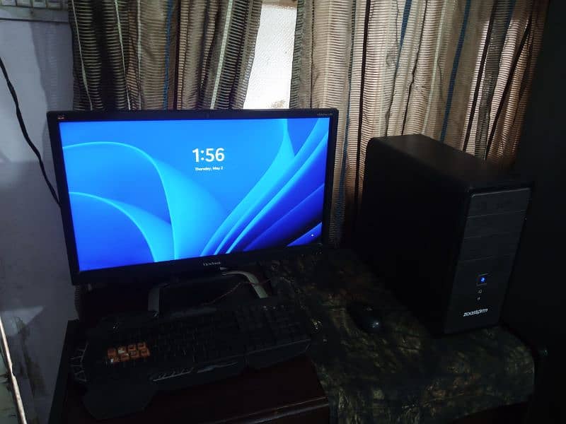 Core i5 3rd Generation PC With LCD & Keyboard 3