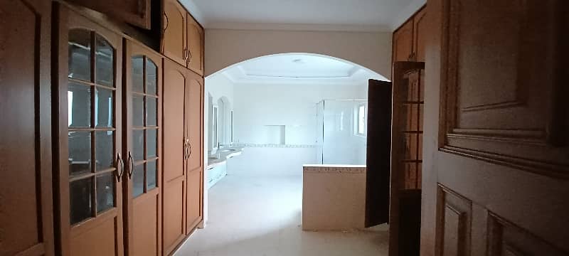 2 Kanal Fully Renovated Bungalow For Rent In Phase 2, DHA Lahore. 7