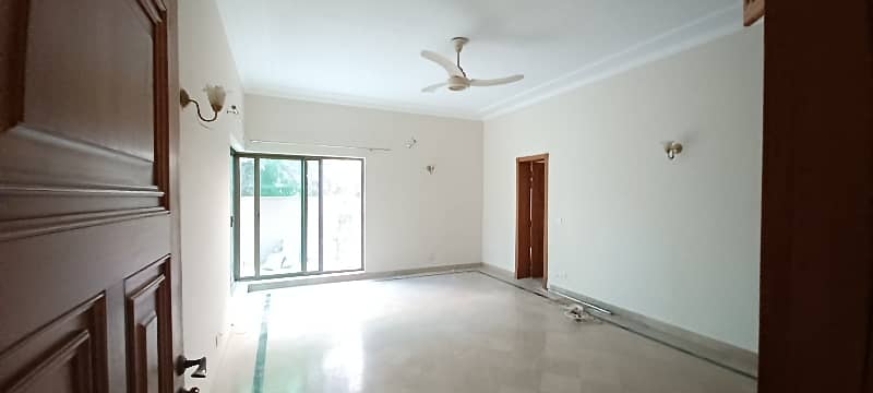 2 Kanal Fully Renovated Bungalow For Rent In Phase 2, DHA Lahore. 31