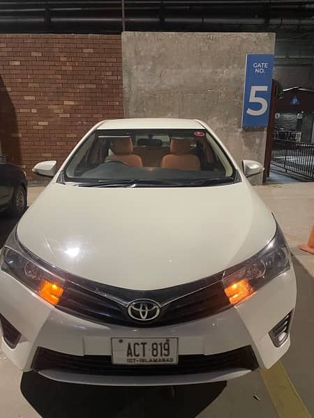 Toyota Corolla GLI 2017 ( Automatic ) 1