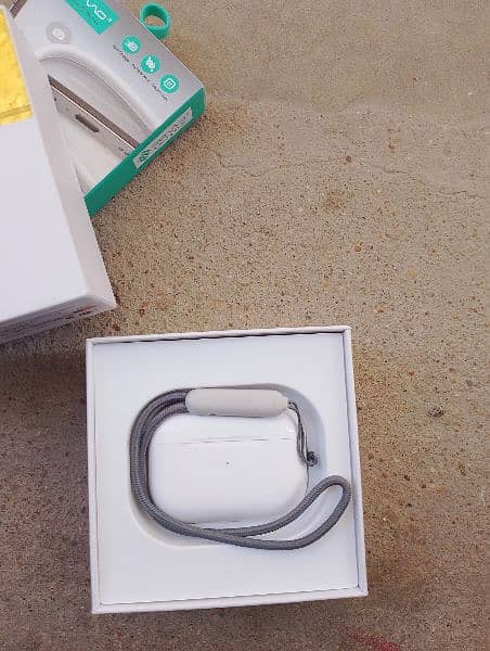 apple earpods urgent sell only 3000 5