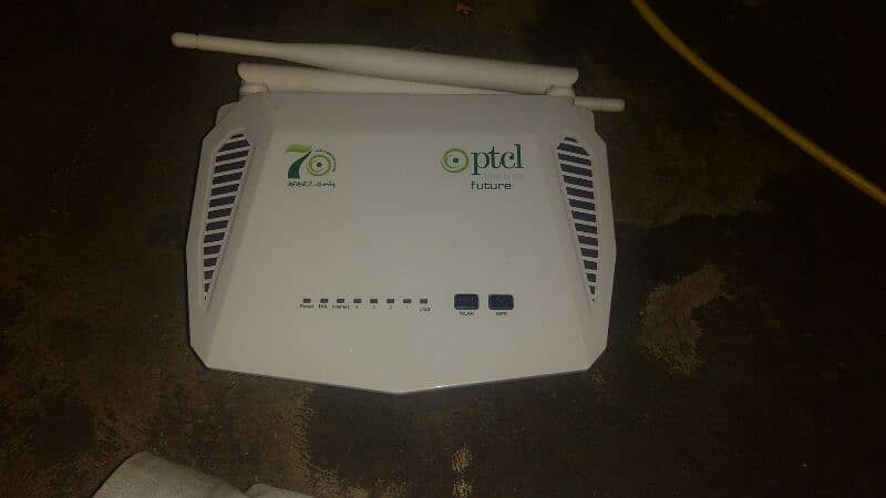 original new Ptcl routers 2 stock in 4
