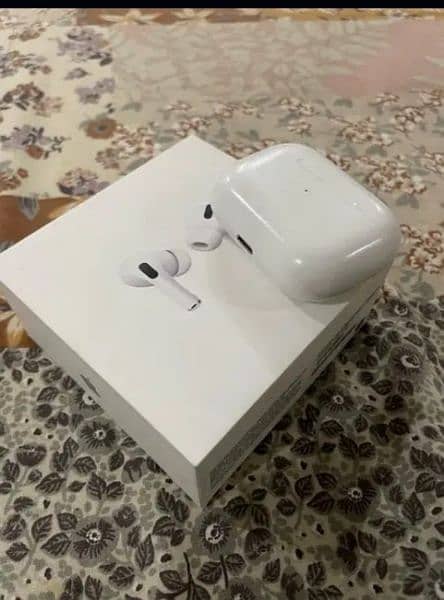 airpods pro made in Japan iphon cable low rate with box use 0